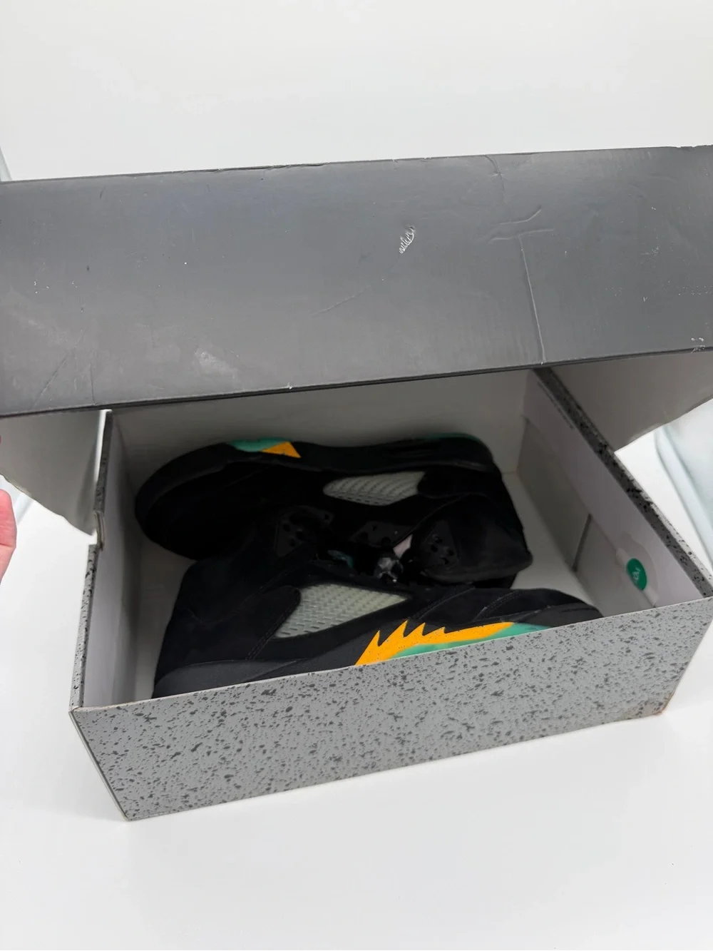 Nike Air Jordan 5 Retro DD0587-047 Basketball Shoes Black Aqua Men's - Size 10.5